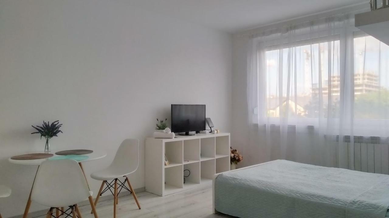 White Almond Apartment Budapeste Exterior foto